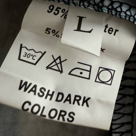 NWOT Cheetah Print Cap Sleeve V-Neck Top. Size L (8/10) Color Aqua, Burnt Orange - Picture 5 of 6